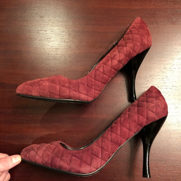 NWOT Enzo Angiolini quilted suede pumps sz 9.5M - Picture 2 of 6